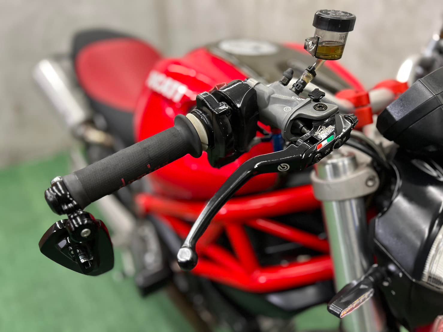 Ducati Monster795 2012 A-Red-05