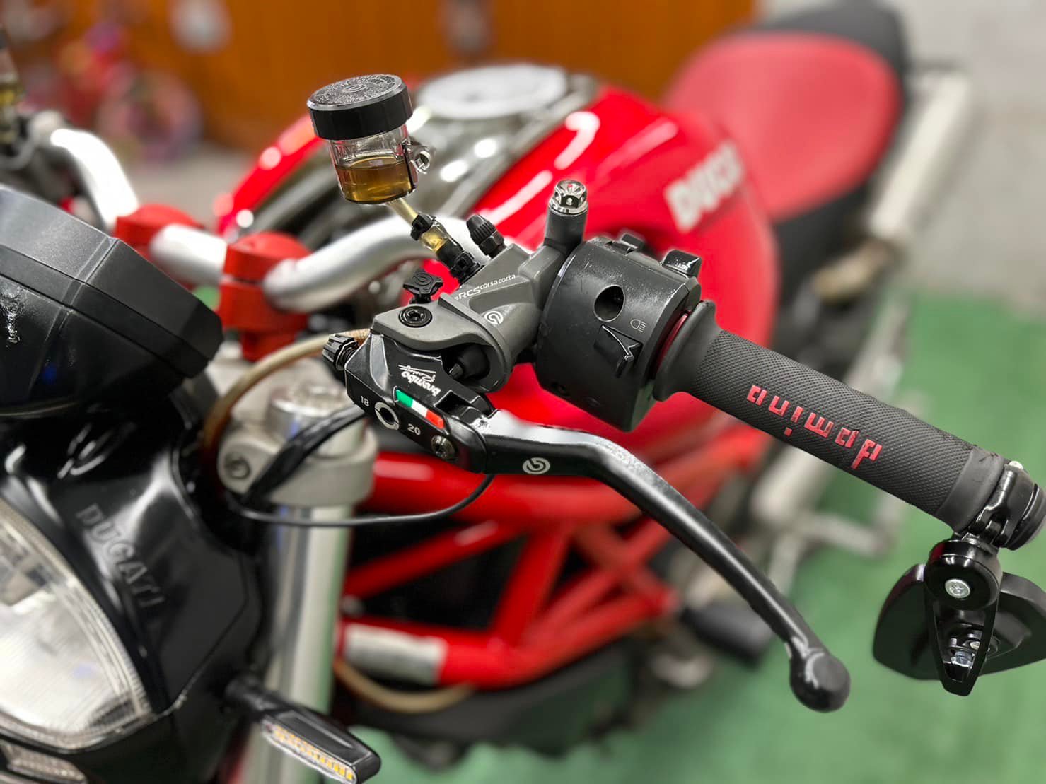 Ducati Monster795 2012 A-Red-06
