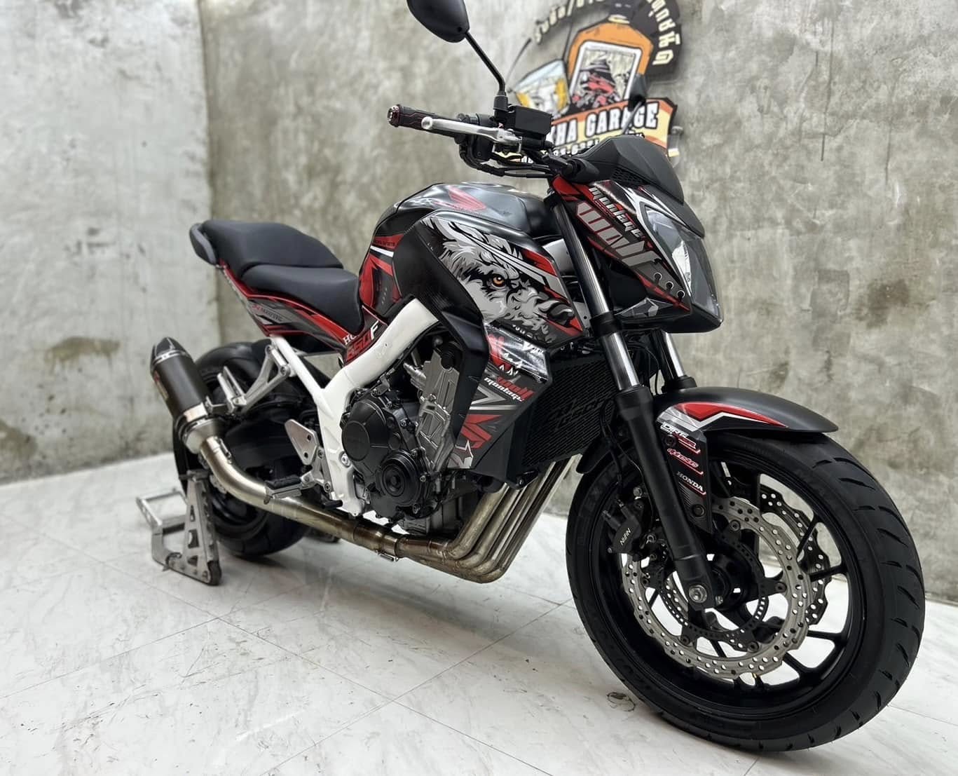 Honda Cb650f สีแดงล้อดำ-01