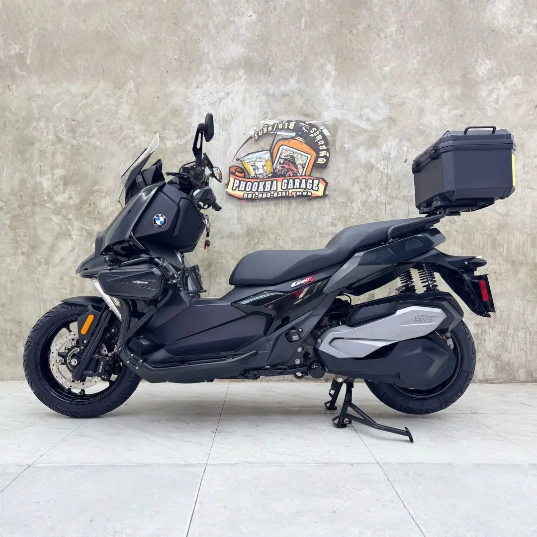 BMW C400X รถปี 2018 สีดำ ซื้อไปใช้งานต่อได้เลย