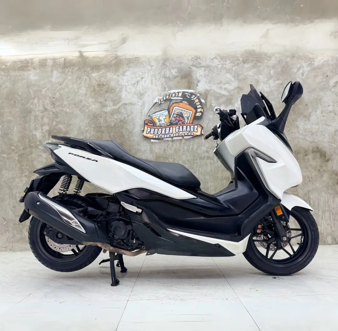 HONDA FORZA300 สีขาว ปี 2019 สีขาวสวยสภาพดี ราคา 89,000 บาท บิ๊กไบค์มือสอง