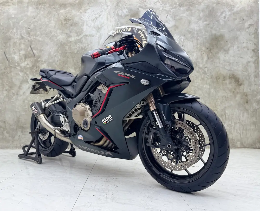 Honda Cbr650r ดำสวยจัด รถปี 2018 ออกรถเพียง 6,900 บาท